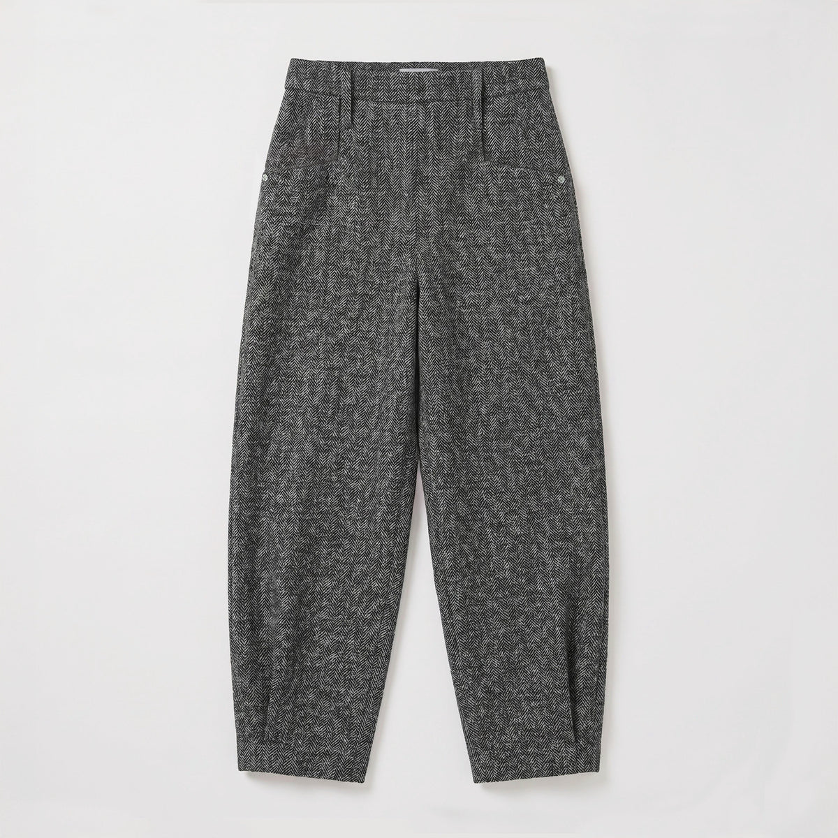 Relaxed trousers made of premium jersey. | TWIST 3.0 | shadow grey herringbone | Front view of bust