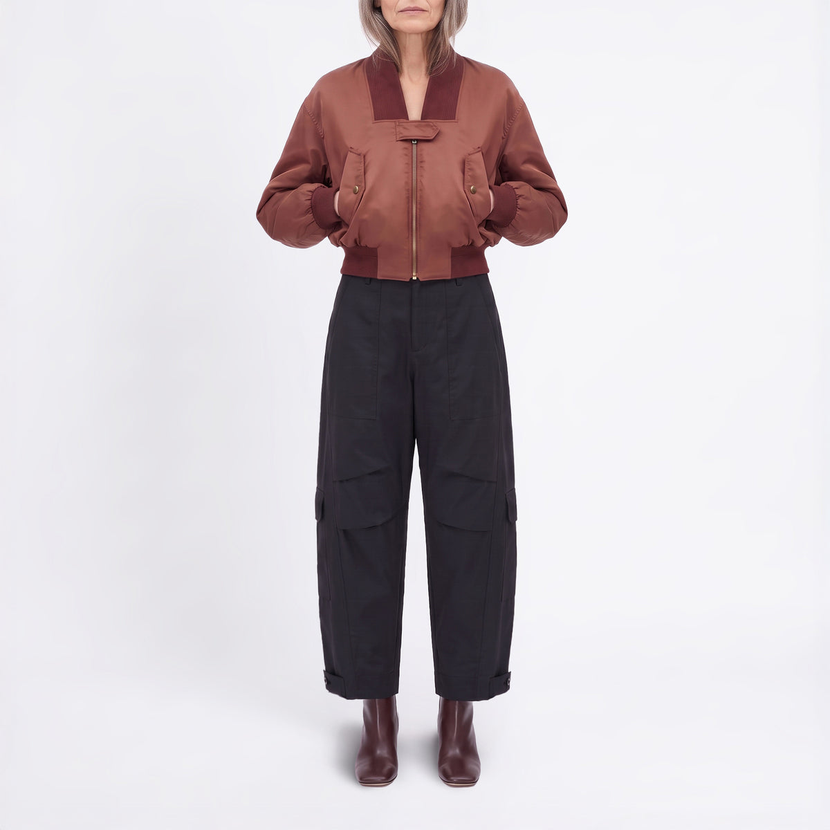 Utility trousers in a lightweight parachute material. | KUMAMOTO | black | Front view of model