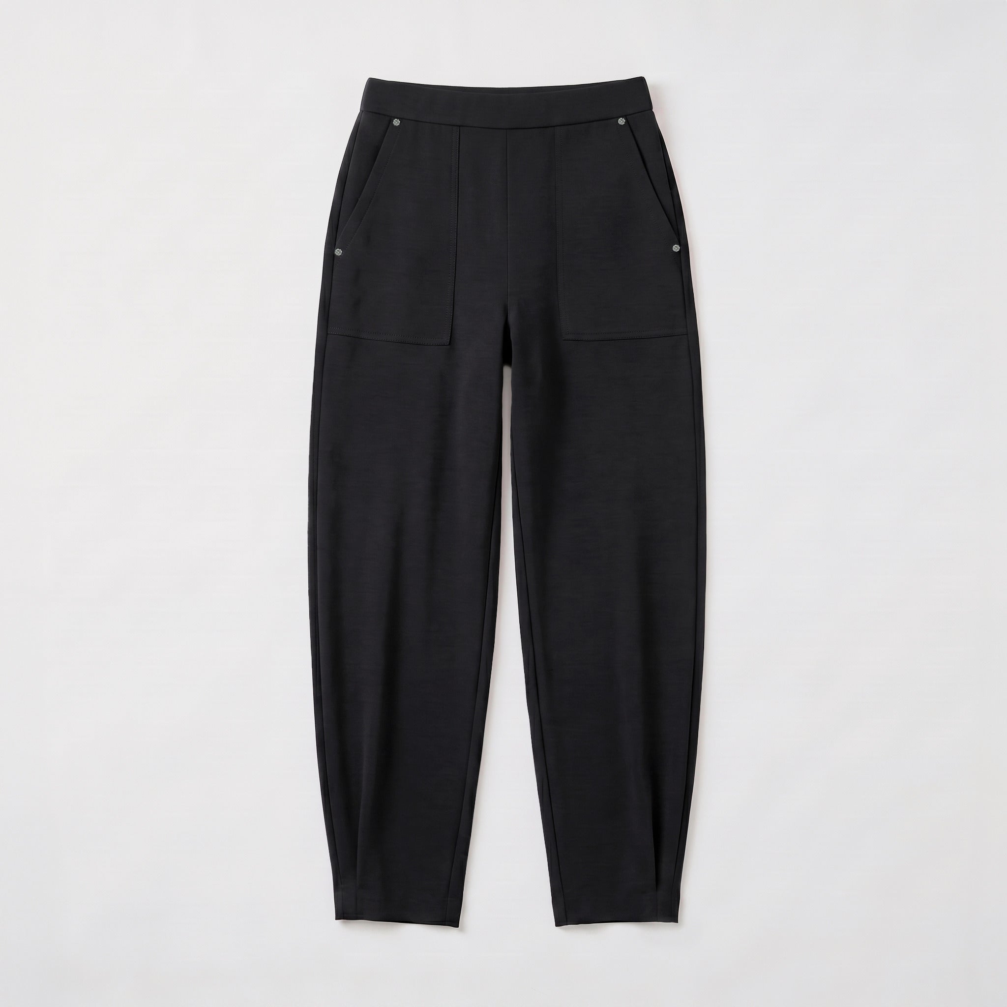Cropped jump-in trousers made of premium scuba. | TWIST | black | Front view of bust