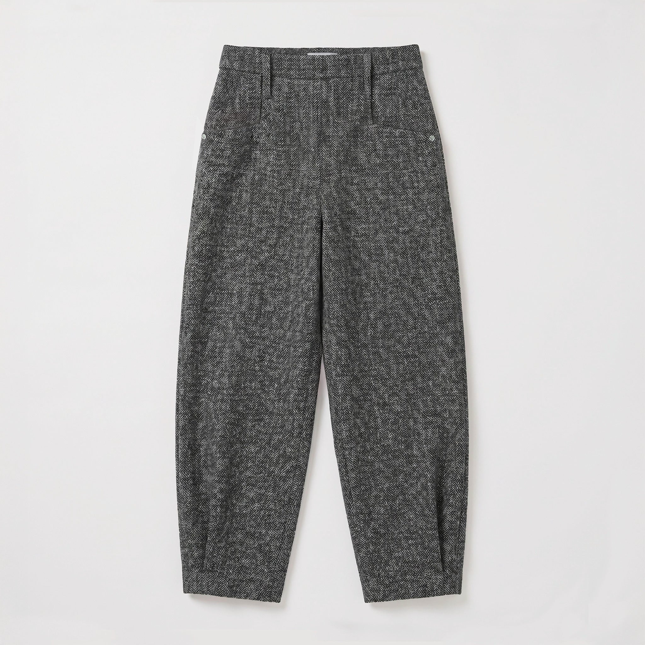 Relaxed trousers made of premium jersey. | TWIST 3.0 | shadow grey herringbone | Front view of bust