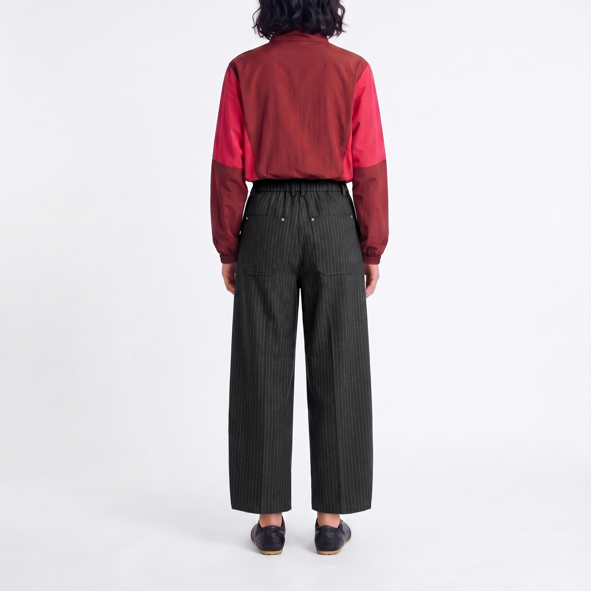 Relaxed jump-in trousers made of premium jersey. | MILTON | black grey stripes | Back view of model